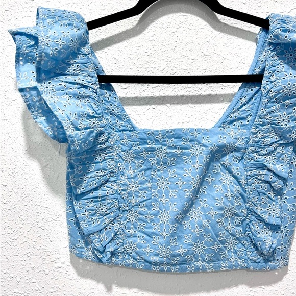BCBGeneration Blue Flutter Sleeve Crop Top M - Picture 4 of 8